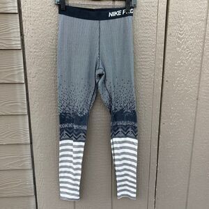 Nike Pro women’s size medium micro fleeced lined leggings striped